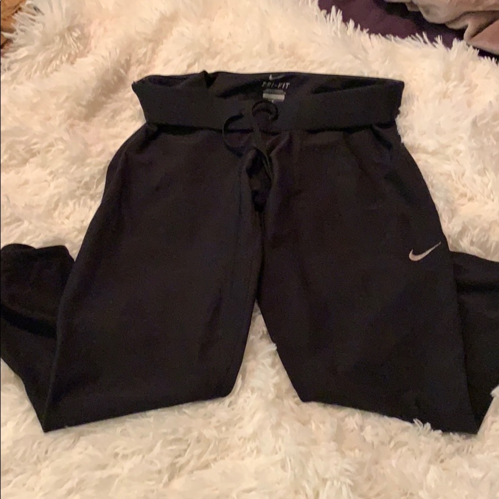 VS dri fit leggings